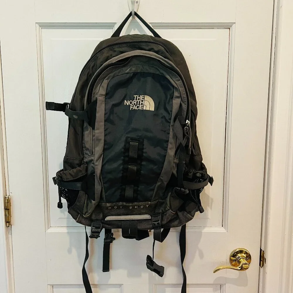 The North Face Hot Shot Backpack Bag Travel Hiking Outdoor Vintage Rare